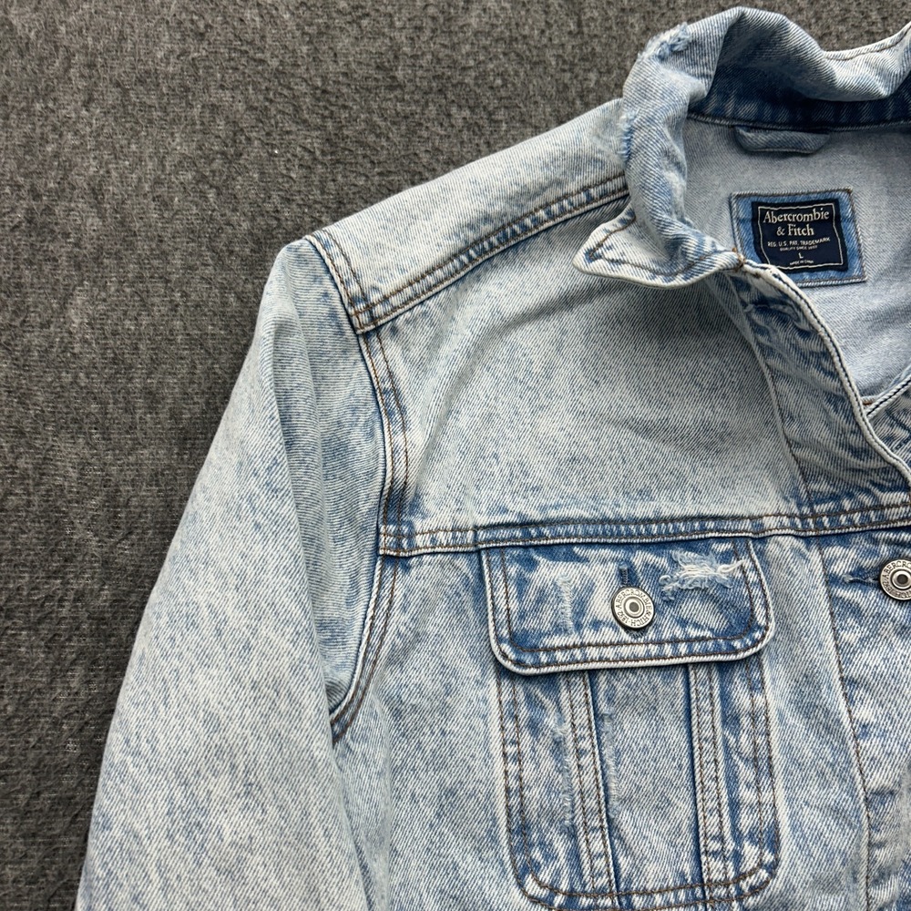 Abercrombie & Fitch Denim Jacket Womens Sz L Trucker Distressed Jean‎ Jacket - Picture 3 of 11